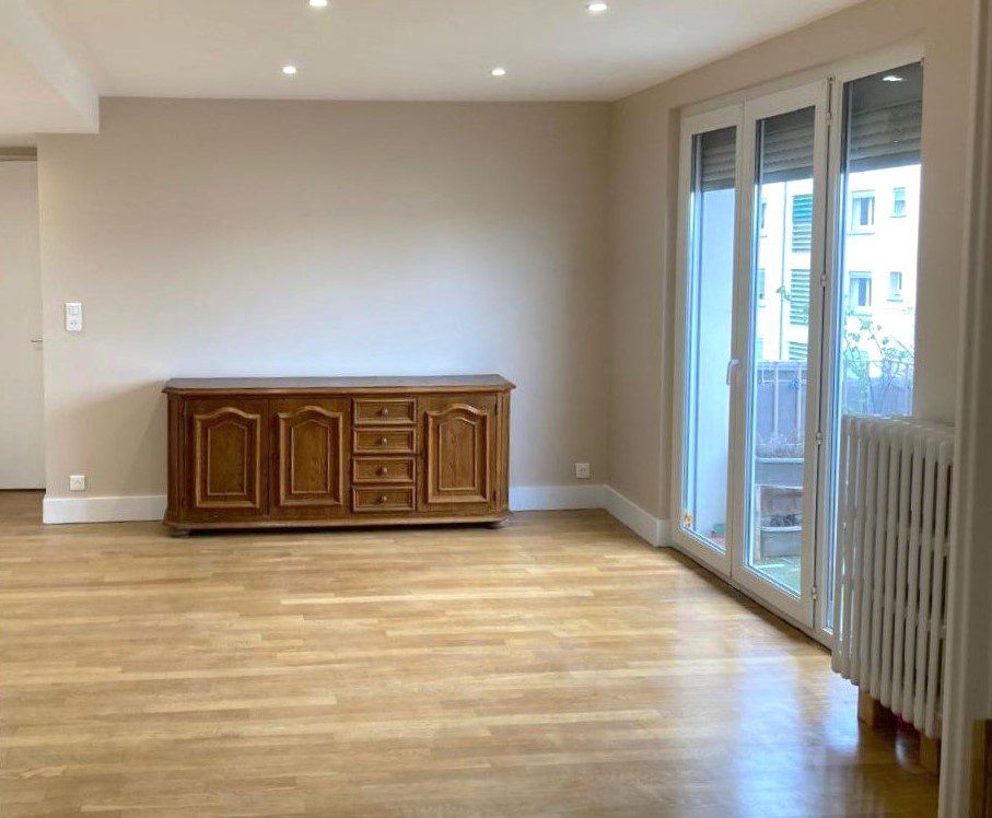Rénovation complète d'appartement, pose parquet, plafond , isolation et pinture